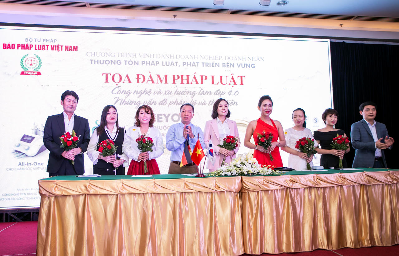 Tọa đàm pháp luật “Công nghệ và xu hướng làm đẹp 4.0: Những vấn đề pháp lý và thực tiễn”: Chấp hành pháp luật để làm đẹp an toàn