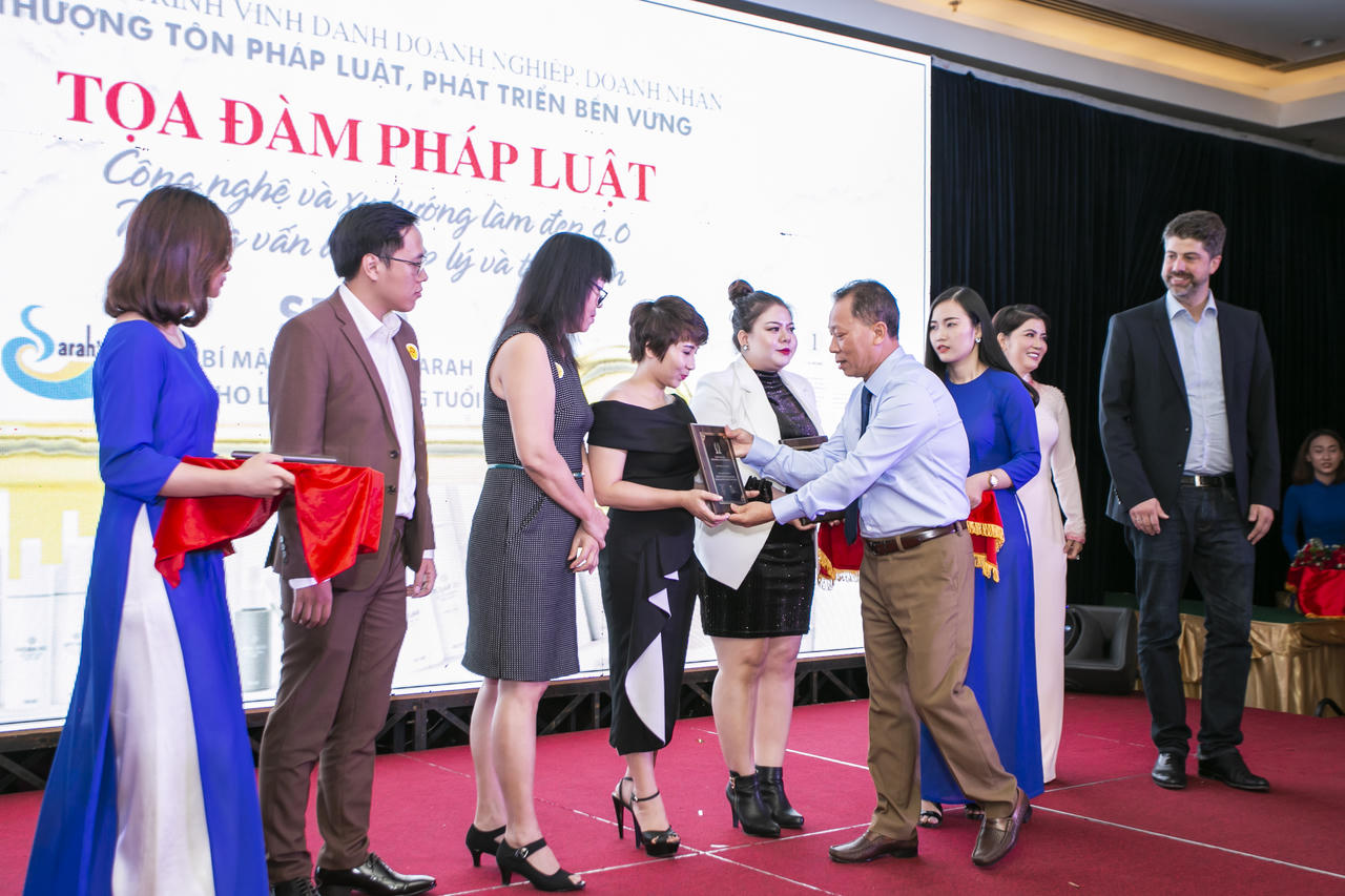 Tọa đàm pháp luật “Công nghệ và xu hướng làm đẹp 4.0: Những vấn đề pháp lý và thực tiễn”: Chấp hành pháp luật để làm đẹp an toàn