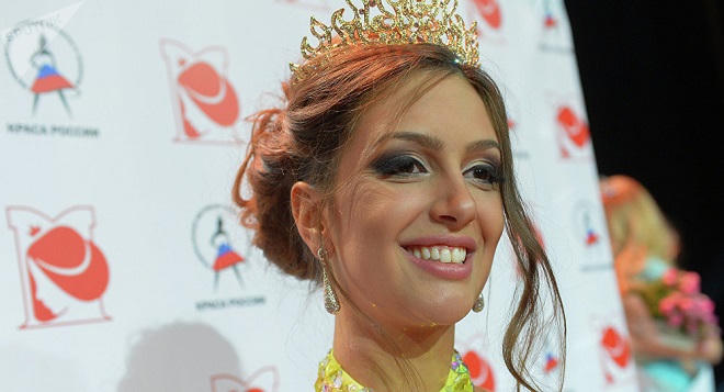 Chuyện tình vua Malaysia và người đẹp nước Nga