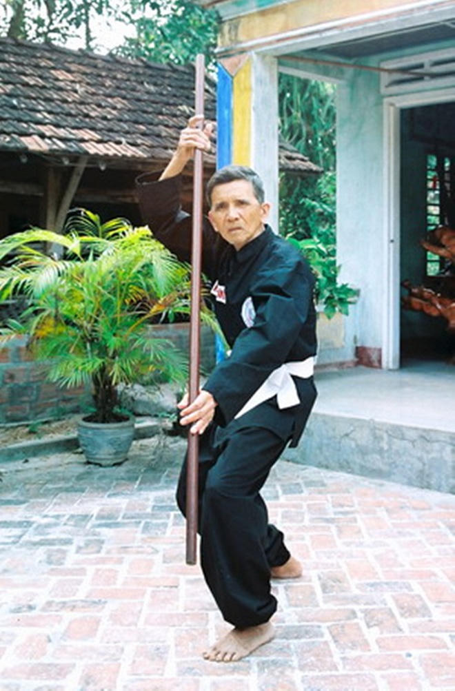 Danh trấn làng võ bởi tuyệt kỹ roi đánh nghịch