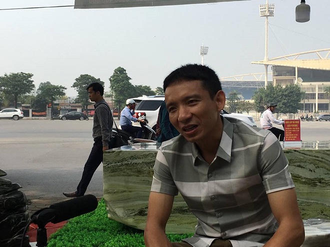 Sập đá xanh ngọc “khủng” nặng 16 tấn khiến đại gia mê mẩn