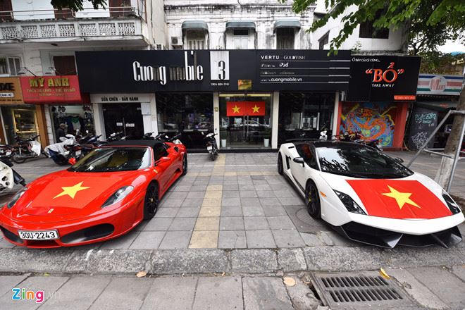 Cổ động viên Việt Nam cuồng nhiệt trước giờ 'G'