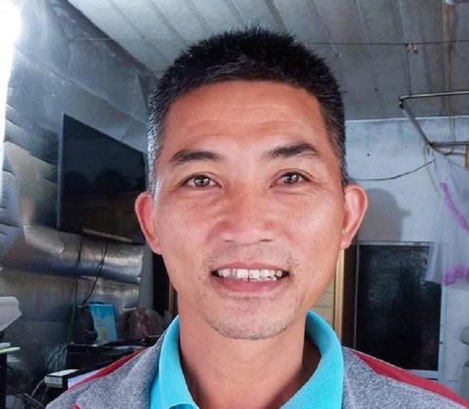 Thầy giáo chụp ảnh tiền, vàng rồi bịa chuyện khiến nhiều người cảm động