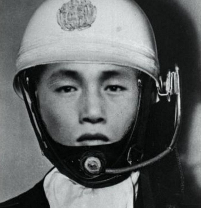 Phi vụ không tưởng của kẻ giả cảnh sát “cuỗm” trọn 300 triệu Yên 