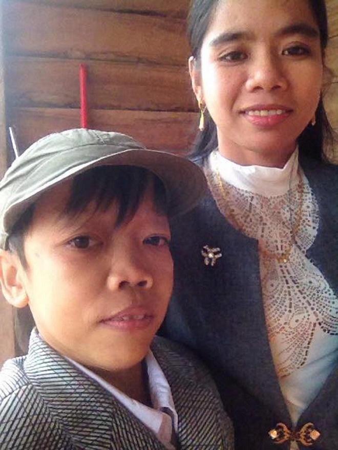 Cặp vợ chồng “chàng tí hon” - “nàng “Bạch Tuyết”: Cuộc đời là những “trận chiến” chống bất hạnh, bệnh tật 