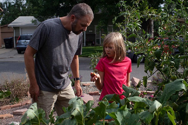 Sống kiểu mới ở Mỹ: làm cật lực, chắt chiu tối đa để... sớm nghỉ hưu