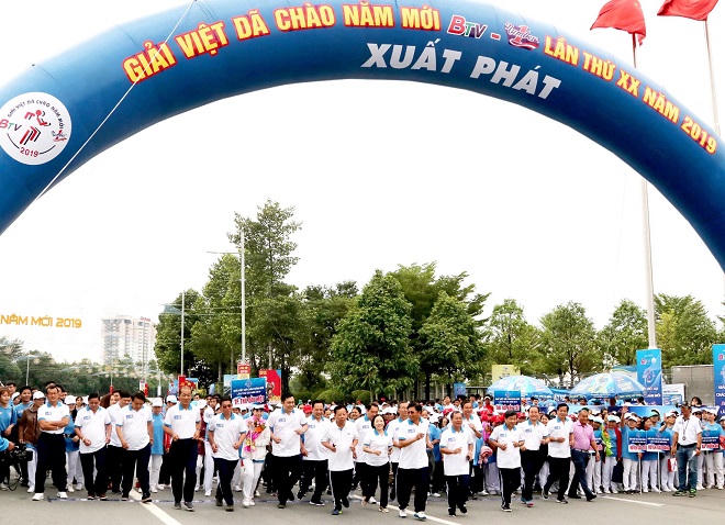 Hơn 8.000 người tham dự Giải việt dã “Chào năm mới” tranh cúp BTV - Number 1