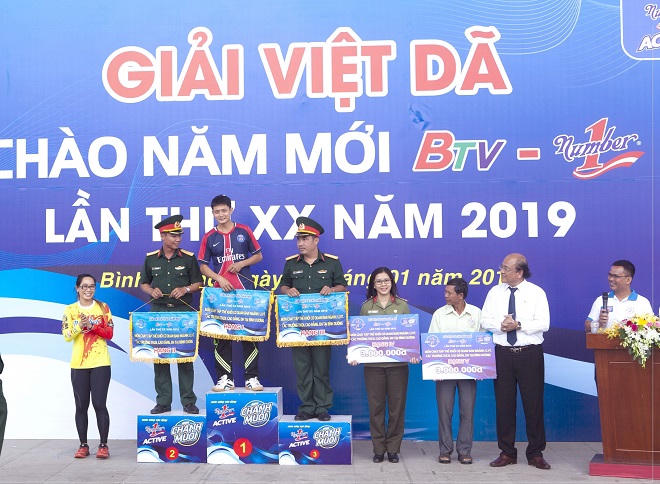 Hơn 8.000 người tham dự Giải việt dã “Chào năm mới” tranh cúp BTV - Number 1