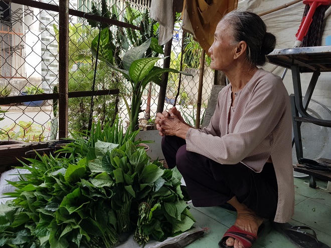 Xót xa cảnh người mẹ xích con tâm thần hơn 20 năm