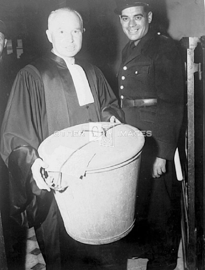 Tình yêu “siêu nhân” và chiếc chậu giặt gây án