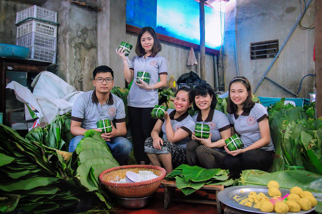 Hàng trăm bánh chưng xanh tặng bệnh nhân tâm thần đón Tết