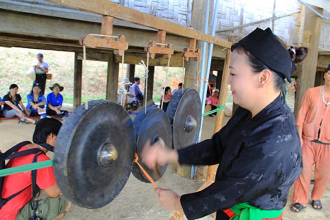 Độc đáo tục mừng tiếng sấm đầu năm