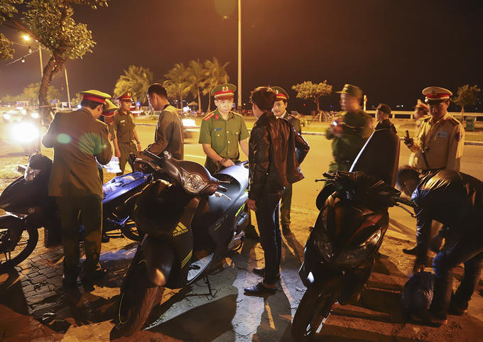 Đêm giao thừa của những chiến sỹ bảo vệ bình yên đường phố