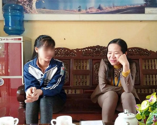 Nữ sinh viên xứ Nghệ chống lại tục 'bắt vợ' để tiếp tục học