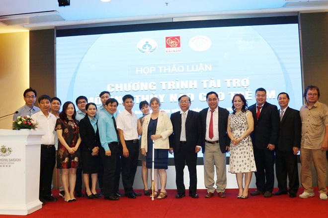 Quỹ từ thiện Hằng Hữu tài trợ mổ úng thủy não cho trẻ em