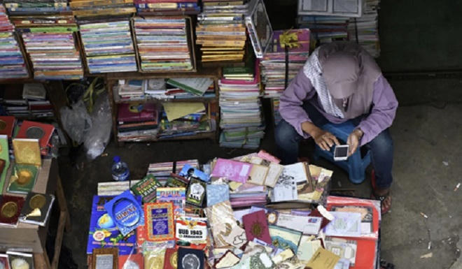 Indonesia: Ẩn họa từ những món nợ trên sàn vay trực tuyến