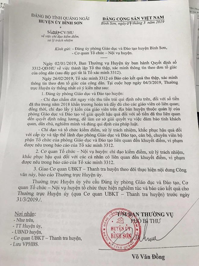 Giáo viên phải “bồi dưỡng” cho cán bộ khi nhận quyết định nâng lương