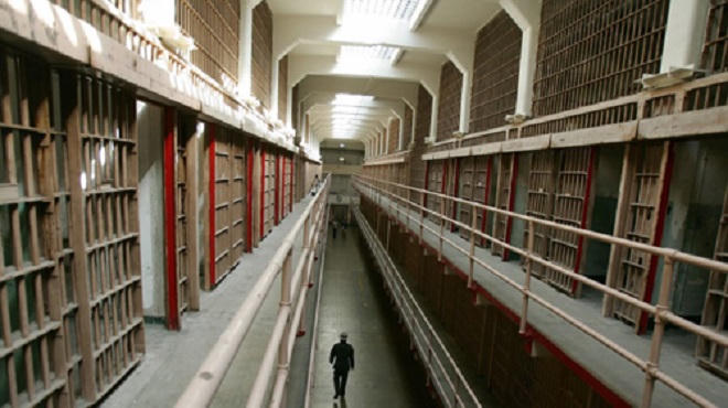 Giải mã bí ấn đảo Spike