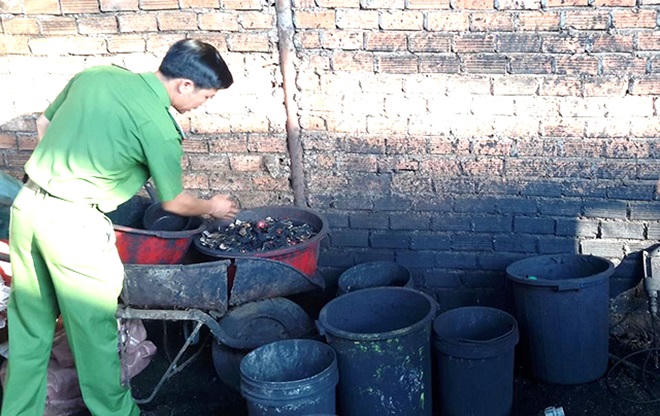 Thứ gì bán mà lừa được người mua là làm?