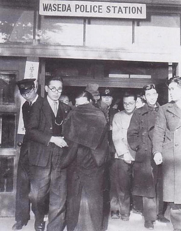 Nữ hộ sinh bỏ đói đến chết hàng trăm đứa trẻ