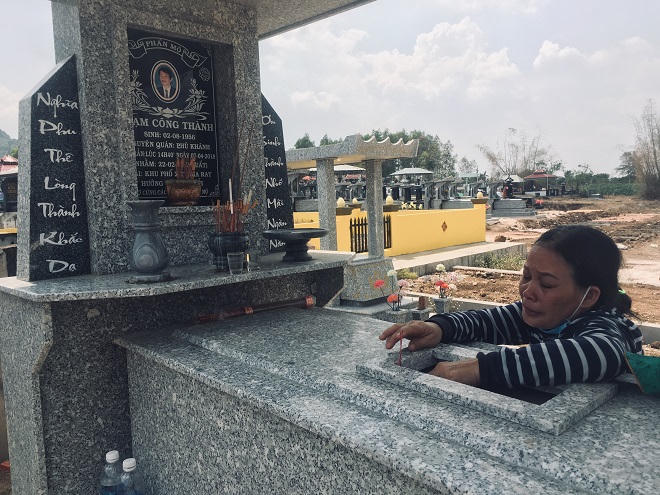 Vì sao luẩn quẩn vòng xoáy tín dụng đen?: Công an “không can thiệp” chuyện siết nhà, ném bàn thờ ra đường