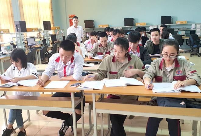 Không còn chỗ đứng cho những 'ông quan bàn giấy'?