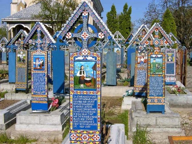 Kỳ lạ “nghĩa trang vui vẻ”