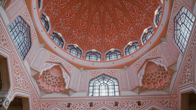 Những linh địa nên đến trong đời (Kỳ 3): Báu vật màu hồng của Malaysia