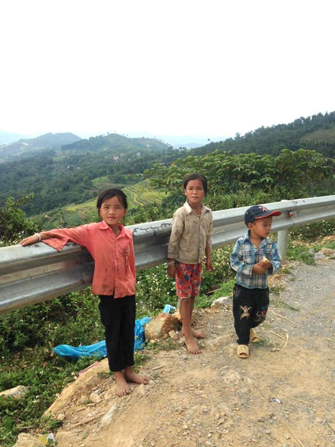 Những đứa trẻ sống nhờ du lịch