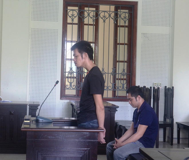 Mẹ nghèo khóc cạn nước mắt vì đứa con “trời đánh” vào tù ra tội như cơm bữa