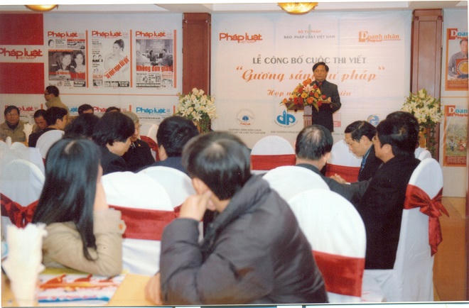 '34 năm ấy biết bao là tình'