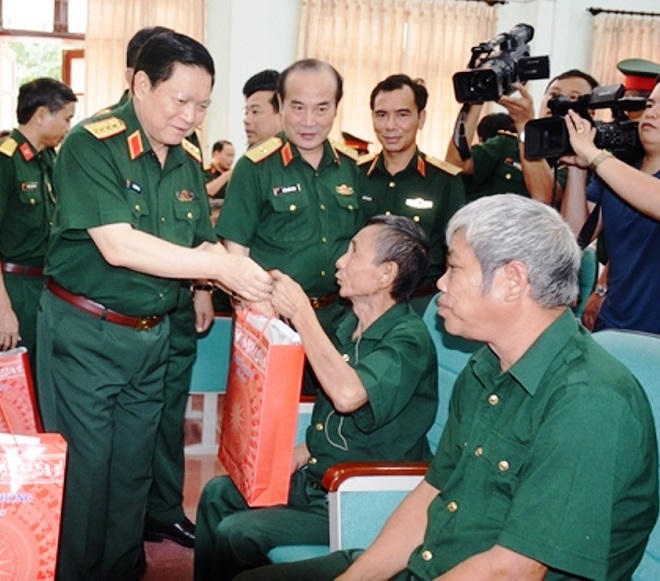 Quân đội trân trọng tri ân các Anh hùng liệt sĩ