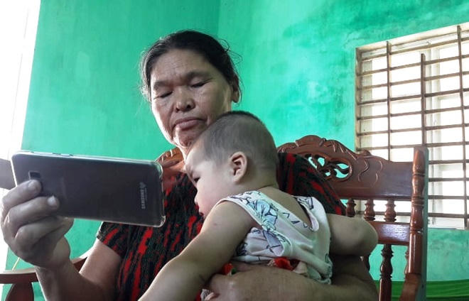 Biệt tích 24 năm, mẹ con trùng phùng nhờ mạng xã hội