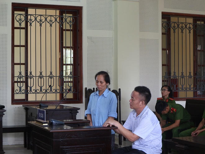 Trưởng bản ham tiền nhận án tử 