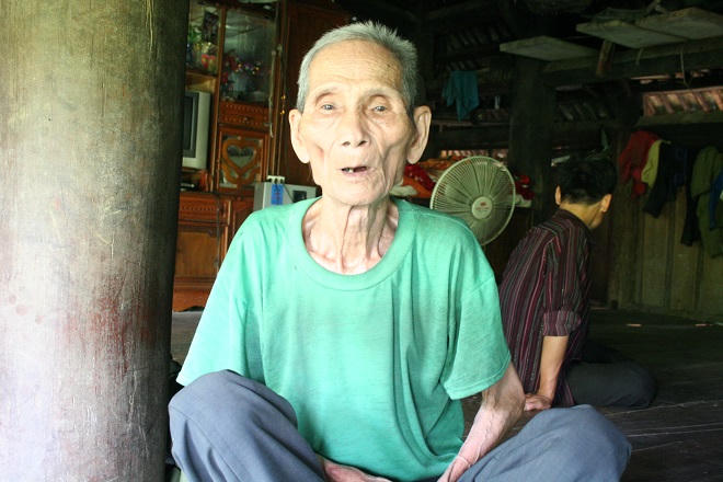 Tục tắm tiên và lời đồn ma quái ở giếng thần xứ Mường