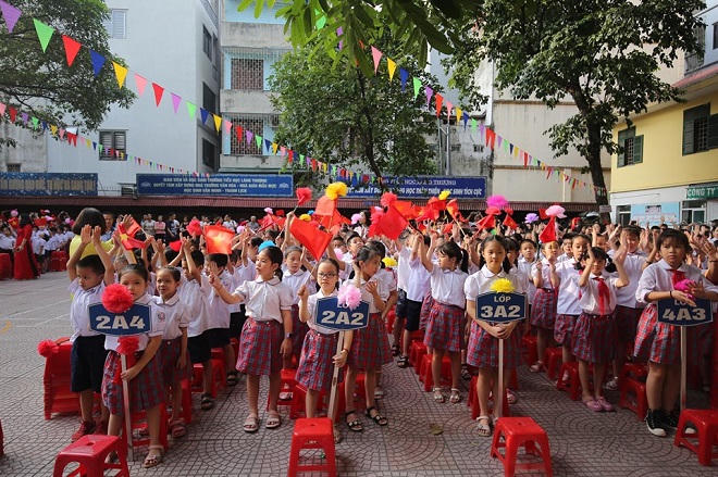 Rộn ràng không khí khai giảng trên cả nước