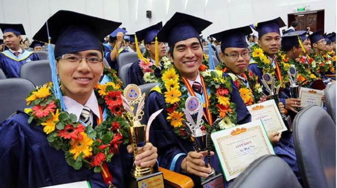 Trọng dụng nhân tài - cơ chế chưa bắt nhịp thực tiễn: Kỳ 2 - Chế độ đãi ngộ chưa tương xứng