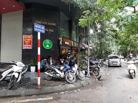 Hà Nội nhộn nhịp trở lại ngày đầu nới lỏng cách ly xã hội