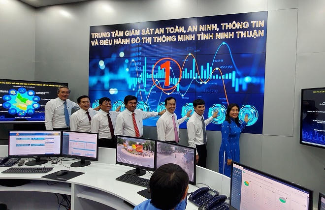 Phát triển Ninh Thuận thành trung tâm năng lượng tái tạo