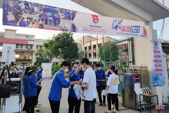 Hôm nay, học sinh nhiều địa phương thi vào lớp 10