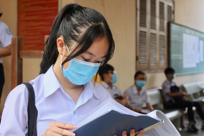 Hôm nay, học sinh nhiều địa phương thi vào lớp 10