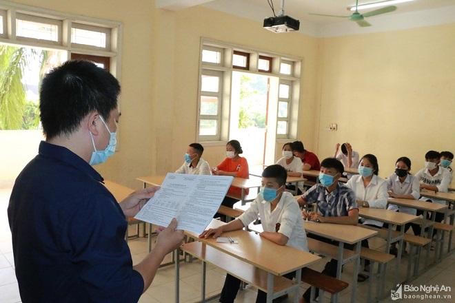 Hôm nay, học sinh nhiều địa phương thi vào lớp 10