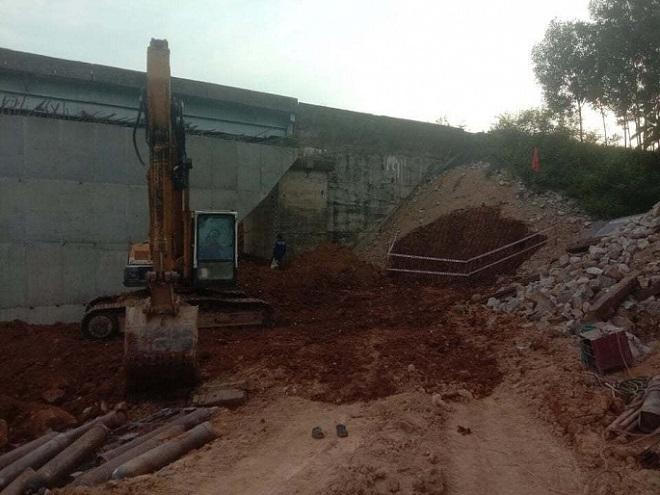 Tin giao thông đến sáng 5/6: Phong tỏa đường sắt Bắc – Nam vì phát hiện bom sát đường ray; tai nạn liên hoàn khiến 9 ô tô hư hỏng