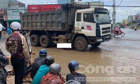 Tin giao thông đến sáng 6/6: Nữ sinh lớp 12 bị xe tải cán tử vong; tài xế container dùng giấy tờ giả bị phạt hơn 40 triệu đồng