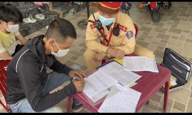 Tin giao thông đến sáng 6/6: Nữ sinh lớp 12 bị xe tải cán tử vong; tài xế container dùng giấy tờ giả bị phạt hơn 40 triệu đồng