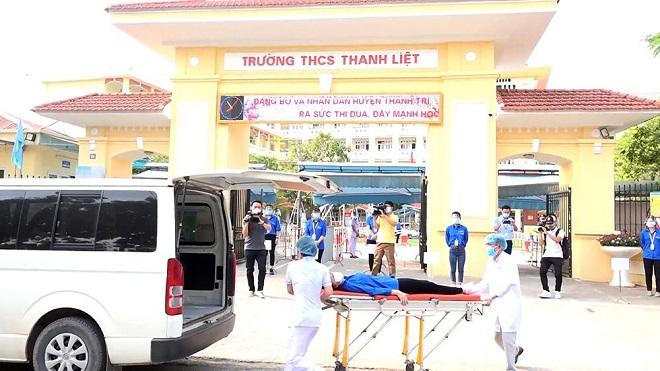 Chủ tịch TP Hà Nội đóng vai thí sinh diễn tập phương án thi lớp 10