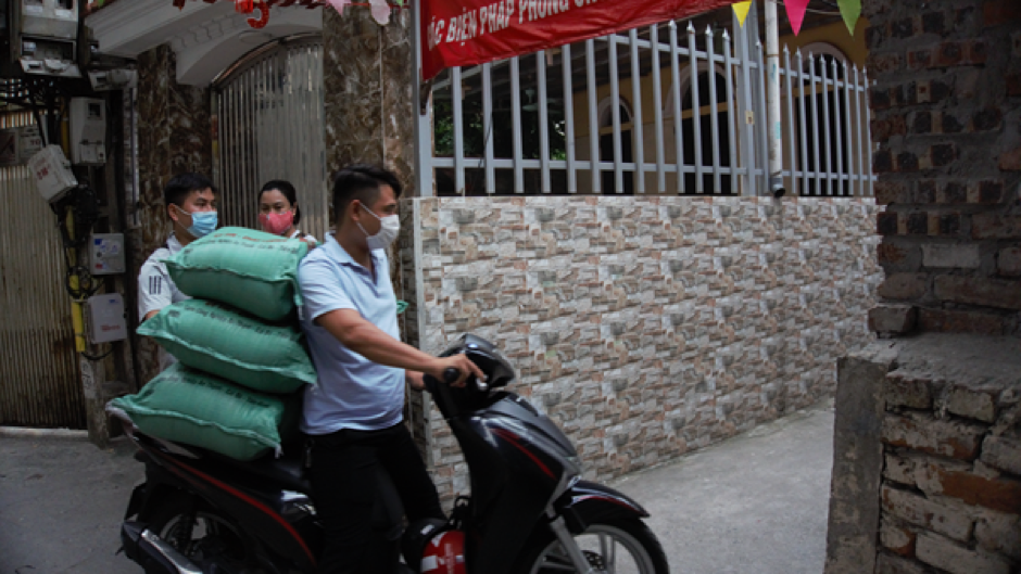 Lay lắt cuộc sống bệnh nhân xóm chạy thận giữa dịch COVID-19