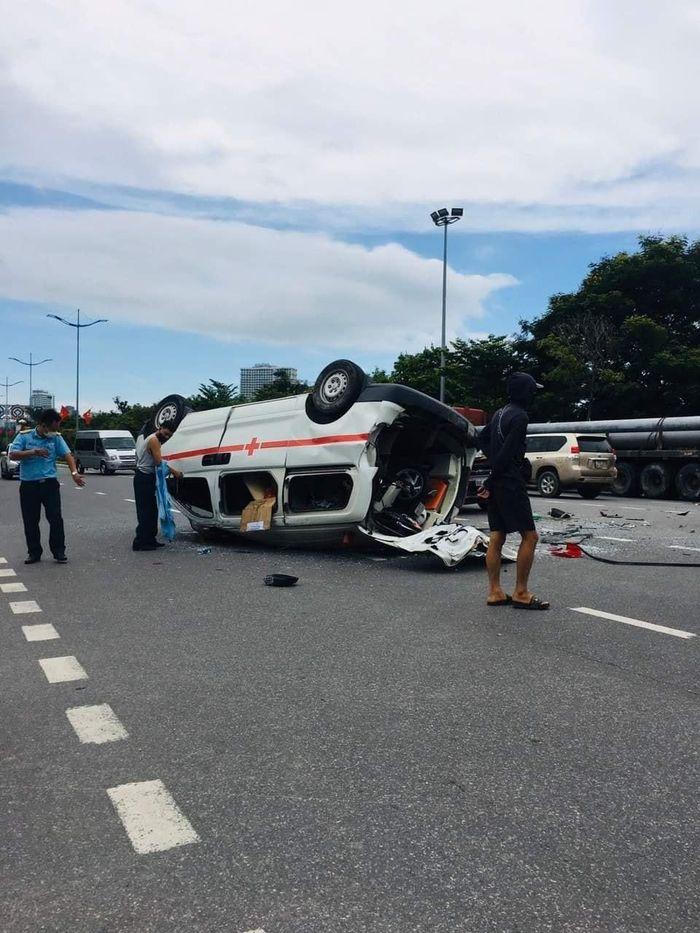 Tin giao thông đến sáng 21/8: Đèo Phượng Hoàng kẹt cứng; giấu người đàn ông Trung Quốc trong cốp xe trốn kiểm dịch