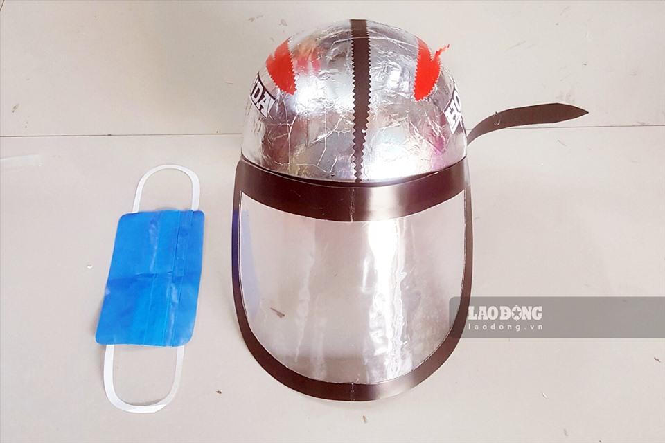 Độc lạ khẩu trang, vaccine vàng mã dịp Rằm tháng 7