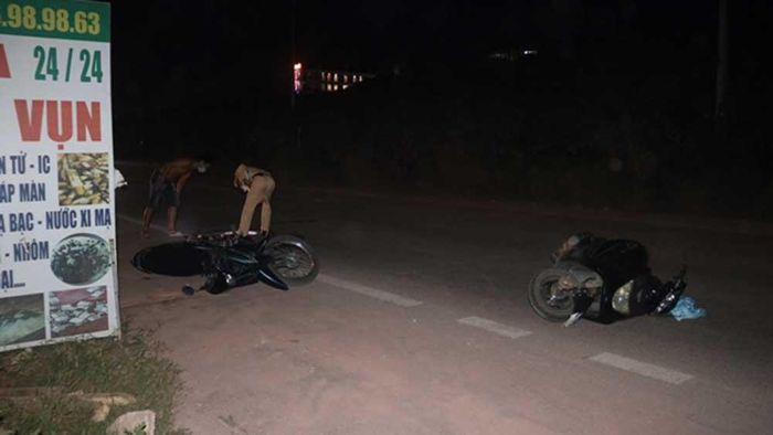 Tin giao thông đến sáng 3/9: Ô tô 'điên' kéo xe máy toé lửa, bỏ chạy sau tai nạn; va chạm với ô tô, 1 người tử vong